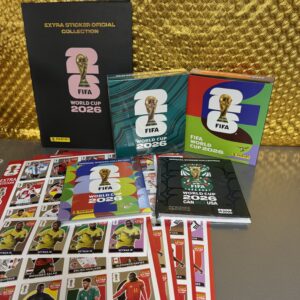 Álbum pasta dura extra stickers + álbum Paninito black + álbum Paninito internacional